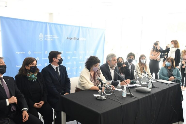 La Anmat aprueba el inicio de Fase 1 de la vacuna argentina contra el coronavirus