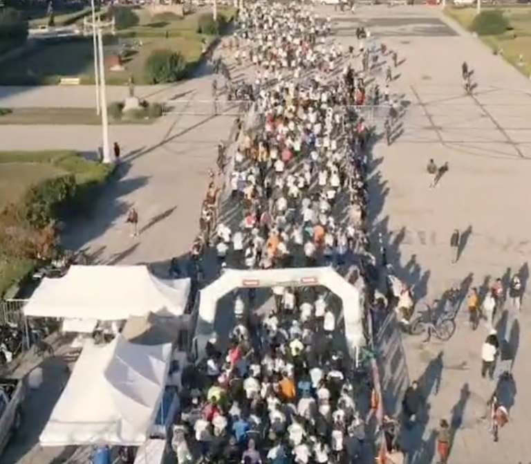 Una multitud corrieron por Bauti, el nene platense que necesita reunir US$ 2 millones