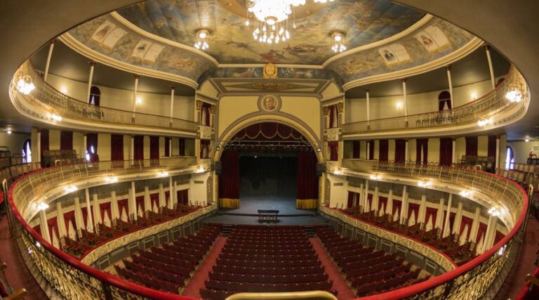 El Coliseo Podestá presenta obras teatrales y talleres gratuitos en vacaciones
