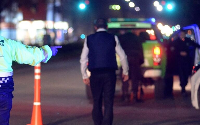 Evadir un control policial en plena Diagonal 74 y le disparó a la policía