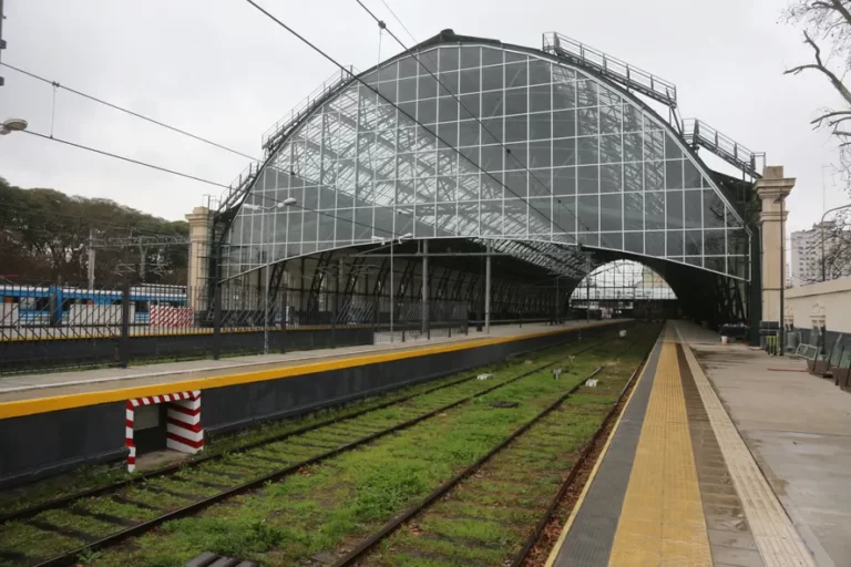 La renovación de los techos de la estación La Plata estará lista para noviembre