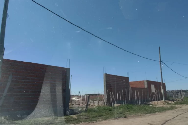 Un muerto tras un ataque a balazos en un punto de venta de drogas en la Megatoma