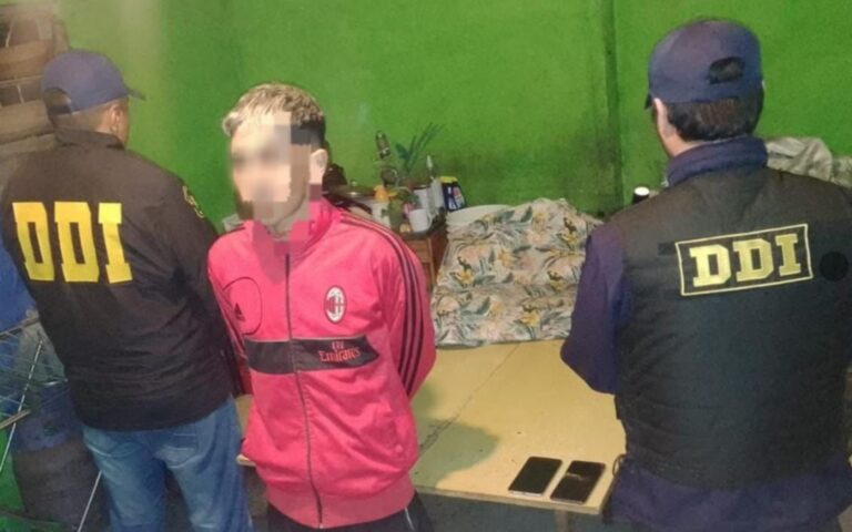 Detienen a uno de los acusados de robar 9.000 dólares y 50 mil pesos en City Bell