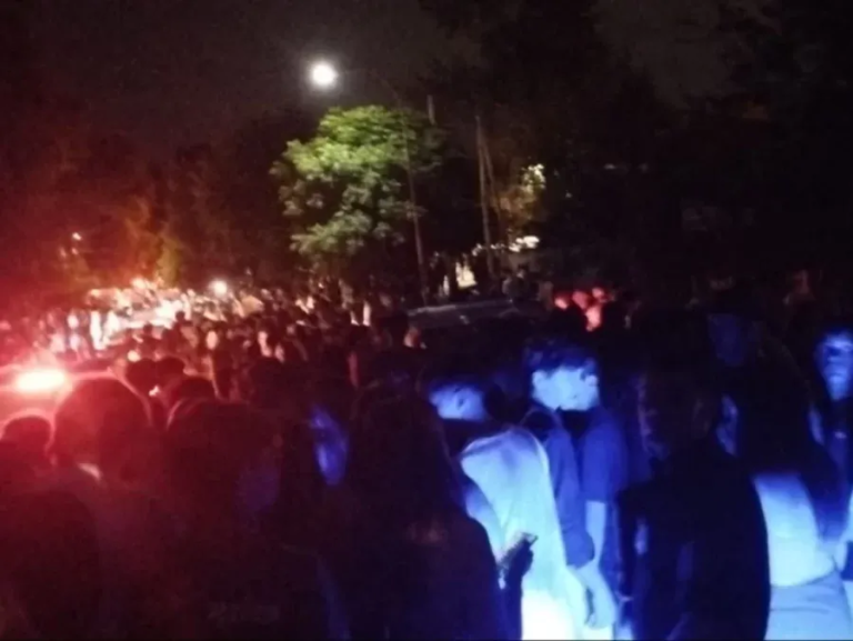 Clausuran fiesta clandestina con mas de 3.000 asistentes en La Plata