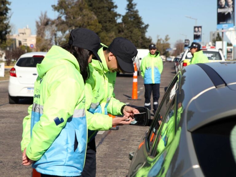 Detectan infracciones en la mitad de los casi 5.000 vehículos en operativos en La Plata
