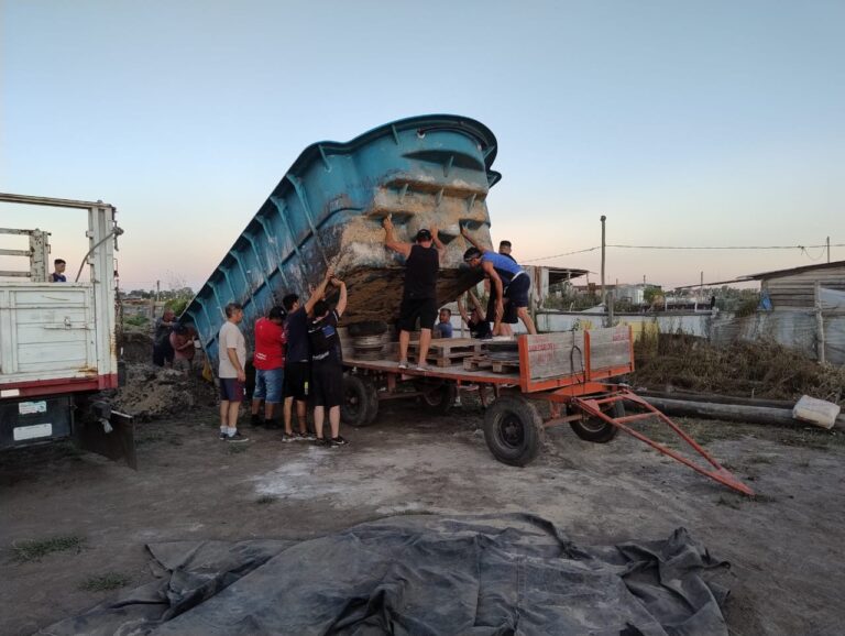 Recuperan una pileta de siete metros de largo robada en La Plata: la tenían en la megatoma