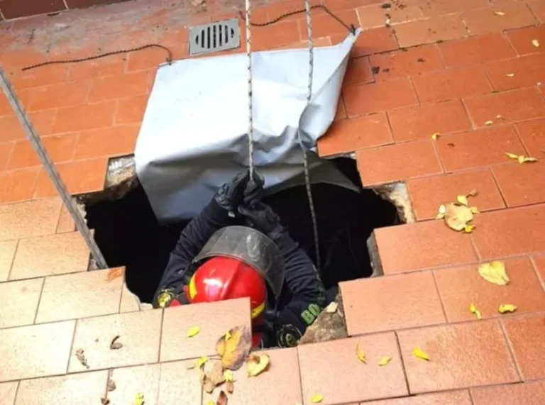 La Plata: milagro e impactante rescate de una mujer de 85 años que cayó en un pozo ciego de casi siete metros