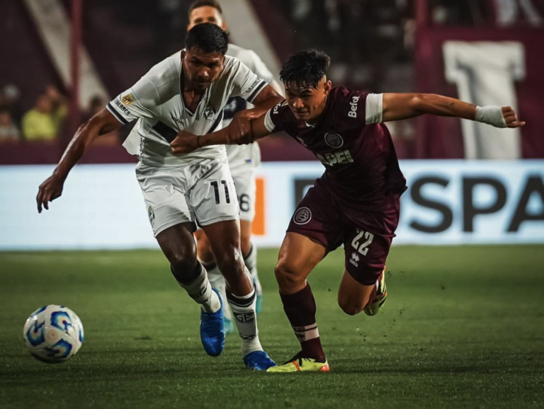 Gimnasia se trajo un buen punto: lo aguantó con dos menos en Lanús