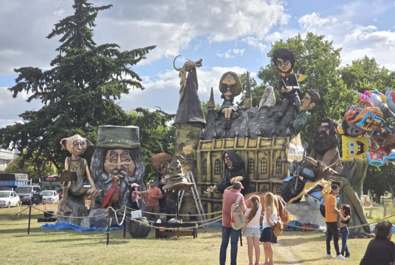 Quema de muñecos en La Plata: cuenta regresiva para el ritual tradicional más esperado
