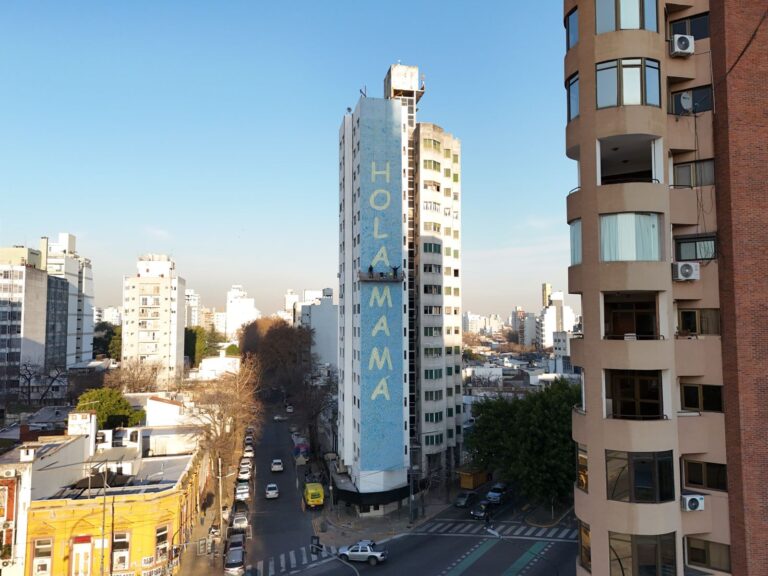 Estará en La Plata y será el más grande del mundo: avanza el mural gigante del Papa Francisco