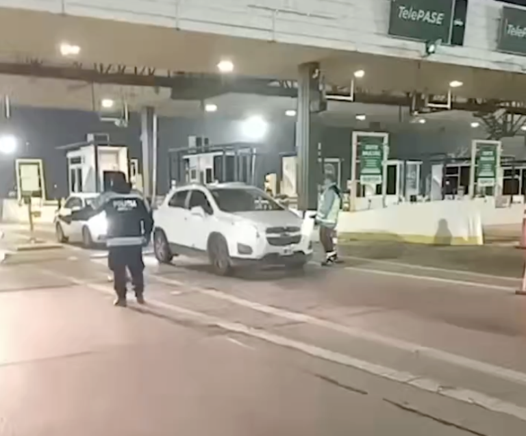 Iba alcoholizado, a alta velocidad en medio de la niebla: lo frenaron en la Autopista Buenos Aires – La Plata