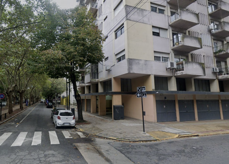 La Plata, en el centro de la sucesión del padre de Adorni: un departamento y un expediente bajo análisis