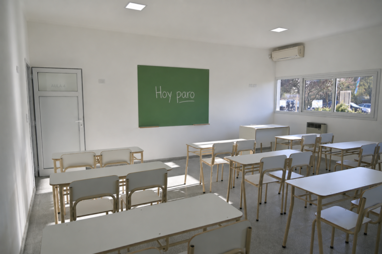 Paro docente en Provincia: alta adhesión y presión a la espera de una oferta en paritarias